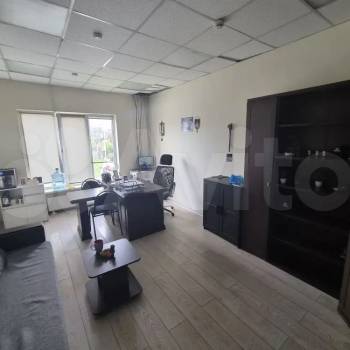 Сдается Нежилое помещение, 700 м²