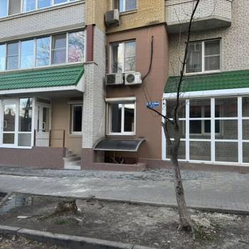 Сдается Нежилое помещение, 180,7 м²