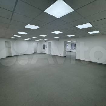 Сдается Нежилое помещение, 180,7 м²