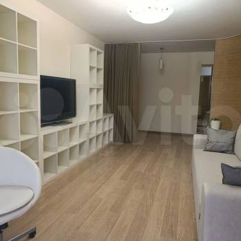 Сдается 2-х комнатная квартира, 80 м²