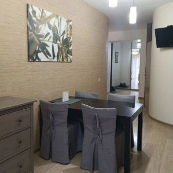 Сдается 2-х комнатная квартира, 80 м²