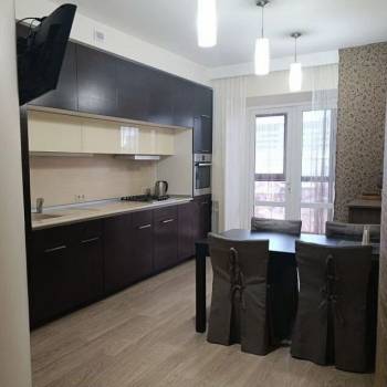 Сдается 2-х комнатная квартира, 80 м²
