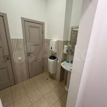 Сдается Нежилое помещение, 120 м²