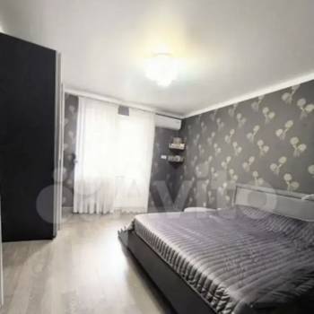 Сдается 1-комнатная квартира, 42 м²
