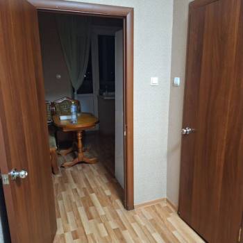 Сдается 1-комнатная квартира, 54 м²