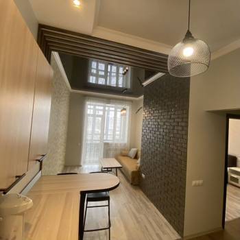 Продается 1-комнатная квартира, 37 м²