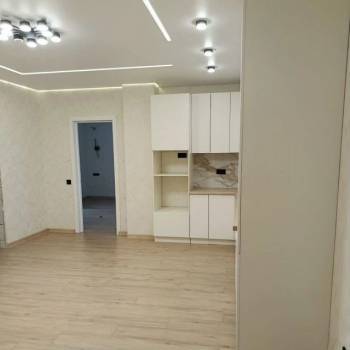 Продается 1-комнатная квартира, 70 м²