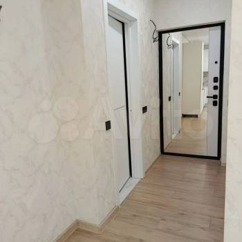 Продается 1-комнатная квартира, 70 м²