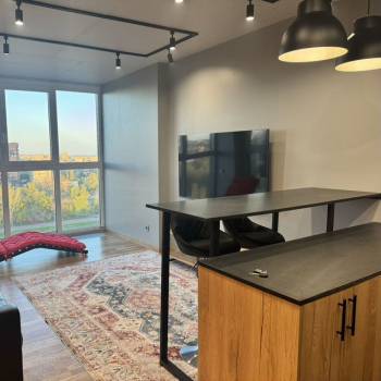 Сдается 1-комнатная квартира, 42 м²