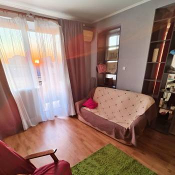 Сдается 1-комнатная квартира, 54 м²