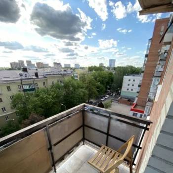 Сдается 1-комнатная квартира, 54 м²