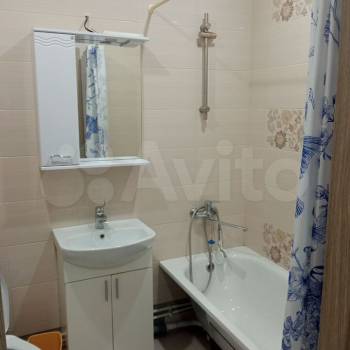 Сдается 1-комнатная квартира, 40 м²