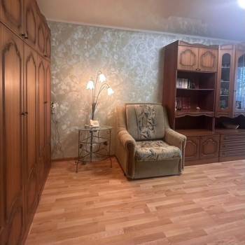Сдается 1-комнатная квартира, 42 м²