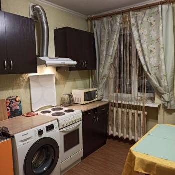Сдается 1-комнатная квартира, 47 м²