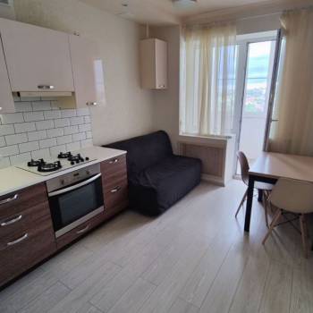 Сдается 1-комнатная квартира, 36,8 м²