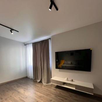 Сдается 2-х комнатная квартира, 78 м²