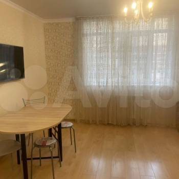Сдается 2-х комнатная квартира, 60 м²