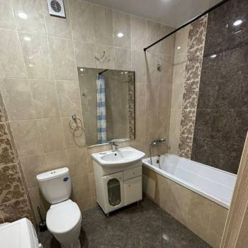 Сдается 1-комнатная квартира, 42 м²
