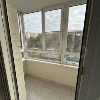 Сдается 1-комнатная квартира, 42 м²
