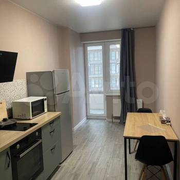 Сдается 1-комнатная квартира, 42 м²