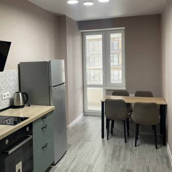 Сдается 1-комнатная квартира, 42 м²
