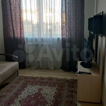 Сдается 1-комнатная квартира, 38 м²