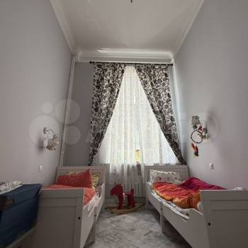 Продается Многокомнатная квартира, 80 м²