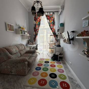 Продается Многокомнатная квартира, 80 м²