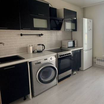 Сдается 1-комнатная квартира, 50 м²