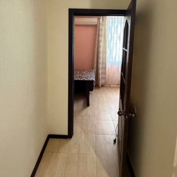 Продается 1-комнатная квартира, 67 м²