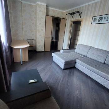 Сдается 1-комнатная квартира, 44 м²