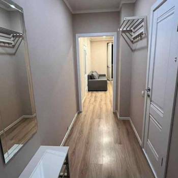Сдается 1-комнатная квартира, 42 м²