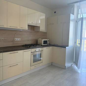 Сдается 2-х комнатная квартира, 86 м²