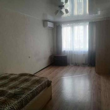 Сдается 1-комнатная квартира, 39 м²