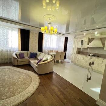 Продается 1-комнатная квартира, 77,5 м²
