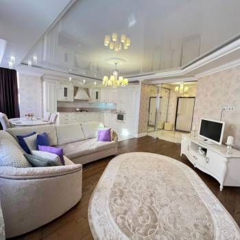 Продается 1-комнатная квартира, 77,5 м²