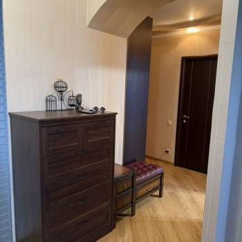 Сдается 1-комнатная квартира, 46 м²