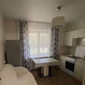 Сдается 1-комнатная квартира, 38 м²
