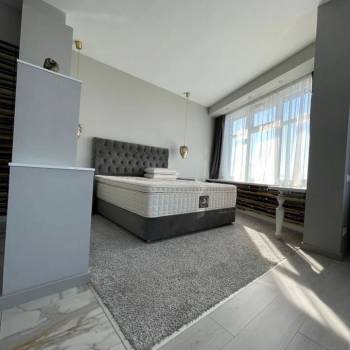 Сдается 1-комнатная квартира, 60 м²