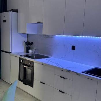 Продается 1-комнатная квартира, 42 м²