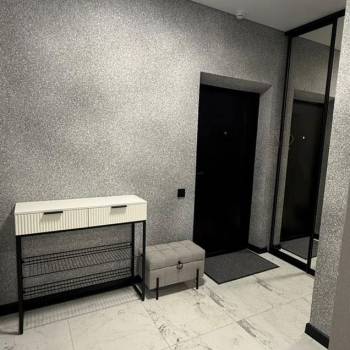 Продается 1-комнатная квартира, 42 м²