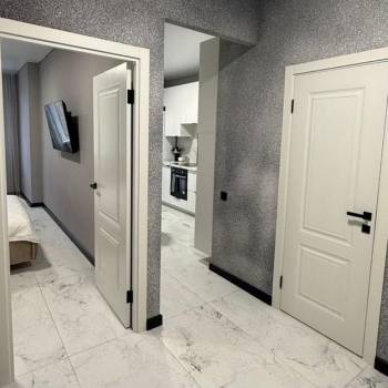Продается 1-комнатная квартира, 42 м²