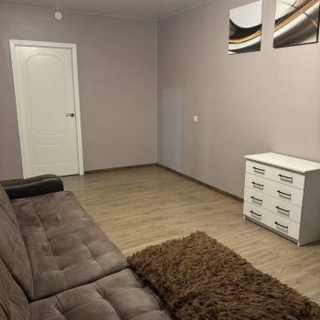Сдается Многокомнатная квартира, 57 м²