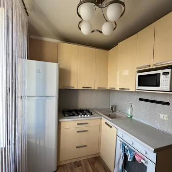 Сдается Многокомнатная квартира, 57 м²
