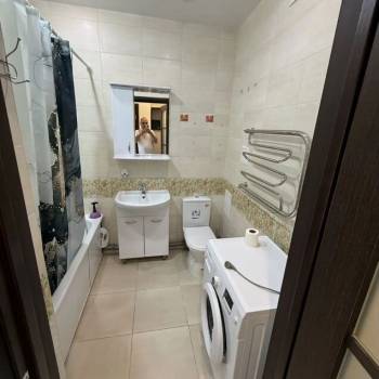 Продается 1-комнатная квартира, 38 м²