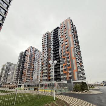 Продается 1-комнатная квартира, 43 м²