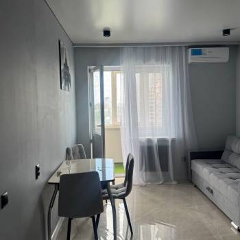 Сдается 1-комнатная квартира, 38 м²