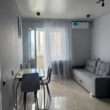 Сдается 1-комнатная квартира, 38 м²