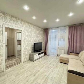 Сдается 1-комнатная квартира, 42 м²