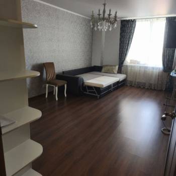 Сдается 1-комнатная квартира, 46 м²